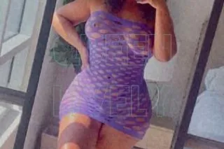 curvy colombian mami photo 2