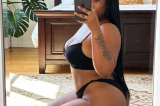Big Round Boobs 💋 Round Butt 💚 Sweet🍰 photo 2