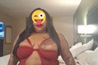 Sexy Bubble Booty Bombshell 😍 💦💦💦Wet and Tight💦💦👅🫦 photo 2
