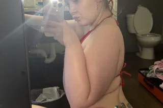 exotic experience your favorite georgia peach 🍑💦 photo 1
