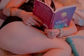 Lunch 🥪 is served 🍓🥂 WET LIPS n a soft Kitty that DRIPS CUM Eat My Cream now photo 3