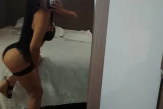 Granny is ready to play photo 2