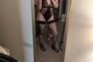 Sexy Sarah wants to Satisfy you ♡ photo 11