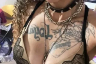 CarPlay and outcall with uber only lets skip the bs🤑🤑 photo 1