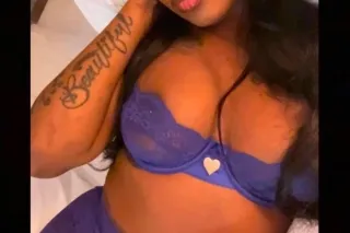 Slimm Petite W/ a FAT ASS 😻💙✨👅 BACK IN TOWN ‼ photo 4