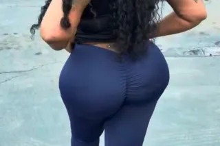 short real thiiiick photo 2