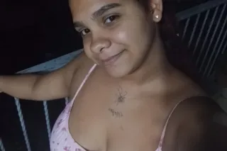 Hello, I have my place. I'm 31 years old. I'm available photo 2