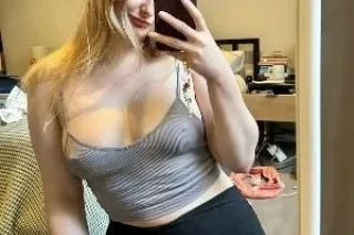 👅💦🍑🍆FULL SERVICE SEXY WET YUNG HORNY WAITING FOR YOU photo 2