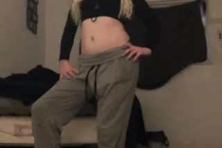 Busty Red neck beauty photo 2