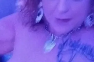 Discreet 36 Step Mom | Facetime Ready | In/Outcall Daily | Videos
