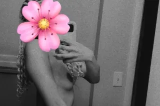 pretty juicy creamy 💦🍑 girl ready to please you😝💦 photo 4