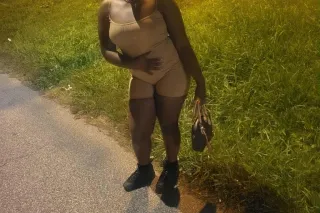 Cant get no Coochie out da QUEEN💕🥱👎🏽 photo 7