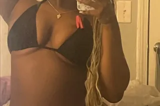 Cute, Thick & Chill 💚 Come See Me” Carplay Only photo 9