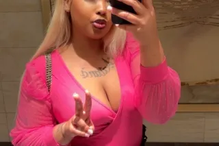 ⏰JUST PASSING THRU AGAIN⏰ AVAILABLE NOW🥂MIXED THICK BADDIE 🔥 CUM FUCK WITH A REAL FREAK 💦 INCALLS & FT SHOWS 📲📍ROCKY MOUNT photo 3