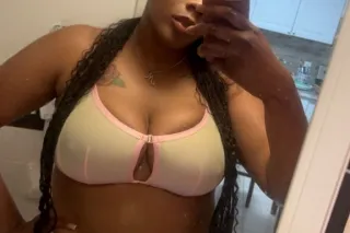 2 Girls 🕹💕📻 BEST OF BOTH WORLDS 🌎 ❄☃💲TIGHEST💦IN TOWN🛣🍬🍰Exotic BBW Princesses👸🏽✨ photo 5