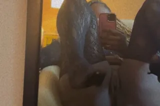 only back for TONIGHT🥰🥰🥰🥰🥰 photo 1