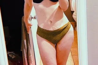 sweet and petite, the perfect treat photo 3