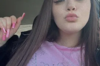 Sexy, Bubbly Brunette Bombshell 😇 lots of fun! photo 4