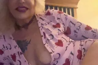 mature, hot, sexy photo 2