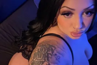 🍑Thick & Legit✅ photo 1