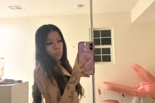 sexy latina photo 1