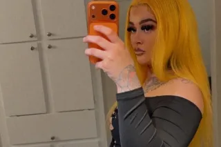😝💦Freaky with a Fat Azz 🍑Pretty Feet 👣 Pink Shaved Pussy 🌷& Thick thighs😍😝 photo 3