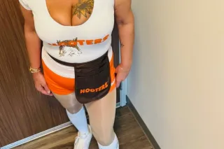 100$ Specials -Text Only🔥Genuine🔥Hot🔥Mature🔥Petite🔥Passionate🔥Fun🔥Flirty🔥Tight🔥Kinky🔥Latina Lovergirl💃🏿Sloppy Slobbery and Vocal 👅💦 photo 4