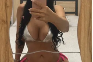 😋Hello Im looking for a man😜