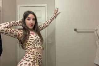 💦Wet and tight pu$sy💦💯😜 Cum eat me out🥰😝 photo 6