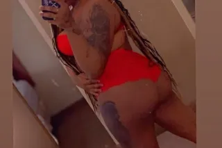 your favorite ms wet pussc 🥰🥰 4"11 your fun size