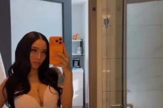 Sexc Latina photo 1