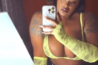 🍀🍀CAN I B YOUR LUCKY CHARM FOR THE DAY 🍀🍀🍀💖💝NEW PICS!!NO deposits!🫵 SUPER SOAK💦🦍🦍🦍50inch ASS!!! i can b yur GOOD LUCK CHARM🍀🍀