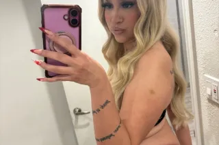 QUEEN OF MANY THINGS😍💦 photo 3