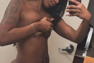 WETTER THEN 💦👇🏾👆🏾COME GET GRIPPED🔥🤗😈 photo 4