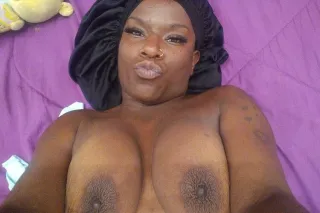 THICK CHOCOLATE GODDESSES AVAILABLE photo 5
