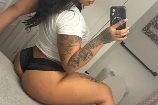 short & thick 😍 photo 4