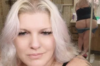 InCall Available! Im bored and want to fuck! Do you like your girl with a thick fat ass ...nice titties and juicy kitty! Hit me up! photo 2