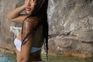 im backkk🥴your fav tall nn slim dominican bombshell<3 photo 3