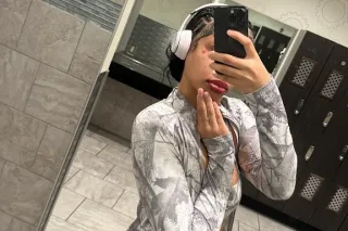 im backkk🥴your fav tall nn slim dominican bombshell<3 photo 7