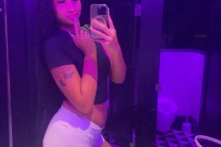 im backkk🥴your fav tall nn slim dominican bombshell<3