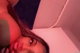 INS & OUTS🐱💦 💕 READY TO MAKE YOU CUM 💦 CHOCOLATE TREAT 🍫 photo 2