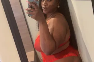 new in town only for the night available at 4pm incall/ outcall any where photo 2