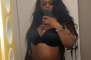 Avaliable Now INCALLS ONLY✨ Indulge in Something Soft, Sweet Unforgettable 😚✨ , 😌 PUTERO Rican Creamy 💦BIG BOOTY🍫Goddess 😏 😚💋🧚🏾♂𝙎𝙖𝙩𝙞𝙨𝙛𝙮😩𝙮𝙤𝙪𝙧 𝘾𝙧𝙖𝙫𝙞𝙣𝙜𝙨🍪🥛🅣? photo 4