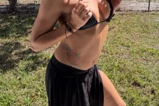 sexy lady with butterfly lips looking for a good time 🦋💦🍑💋 photo 5