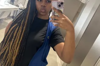 Sweet but seductive 🍭✨ Attentive to every detail 🌹Real connection, no time for games ❗Outcall & Incall ready ✅🍑 Anal👄💦 Oral🚫 No GFE