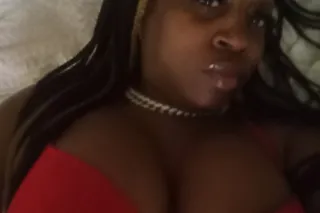 Fine Azz She Wanna Be photo 3
