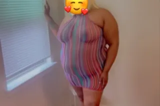 Voluptuous Kendra Here To Please and Tease 😈 Come see about this Caramel🍮 photo 2