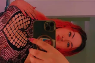 YOUR FAV RED HEAD 🫶🏻💦💞 photo 1