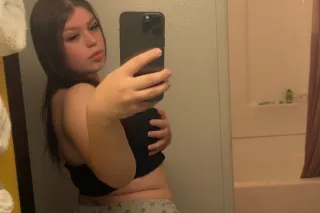 I do over nights to babe lets have some fun while im in town ☺I'm available 24/7, outcalls, come have a unforgettable time babe 🤤😩 photo 6