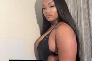 ✨🍭Ebony Treat In Town for a Limited Time🍭✨